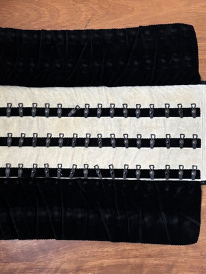 Jewelry storage cloth used, velvet, black