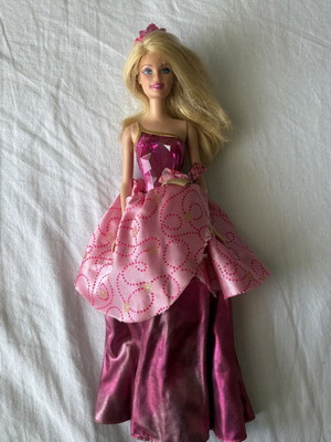 Mattel Barbie Princess Charm School Blair doll with changeable dress
