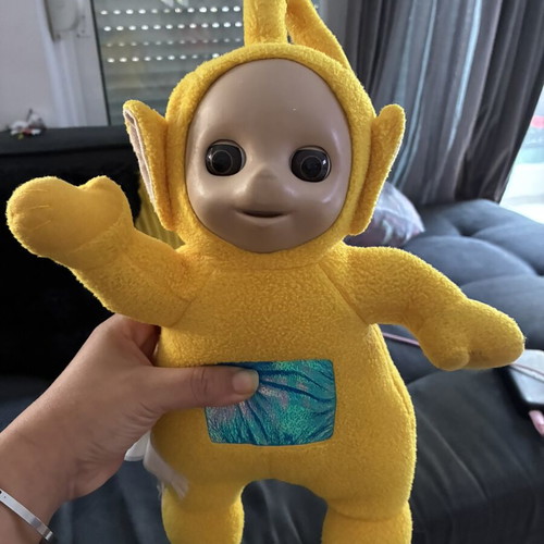 Vintage Teletubbies Laa-Laa plush 1998, yellow