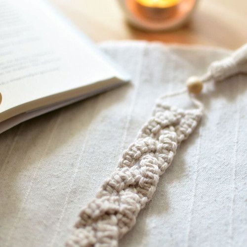 Handmade macrame bookmark new