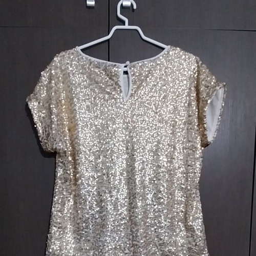 Papaya top XL-XXL with gold sequins like new