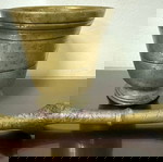  Μπρούτζινο γουδί με γουδοχέρι