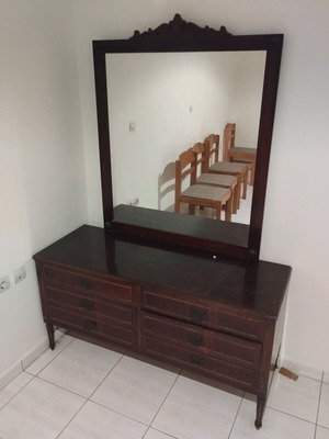 Vintage vanity used, old style