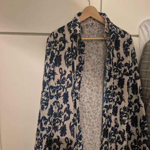 Shirt with blue patterns new collection like new