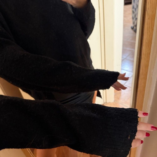 Zara black pullover, very soft fabric, like new