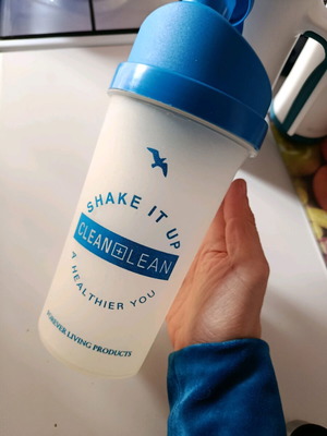 Shaker and thermos used for protein mix and cold drinks