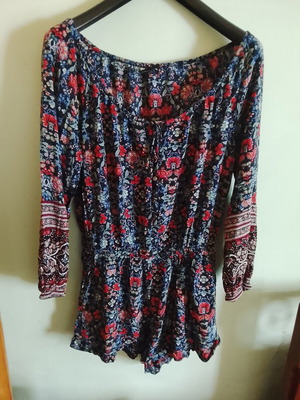Ολόσωμη φόρμα-σορτς American Eagle με boho σχέδιο μεταχειρισμένη, μέγεθος M