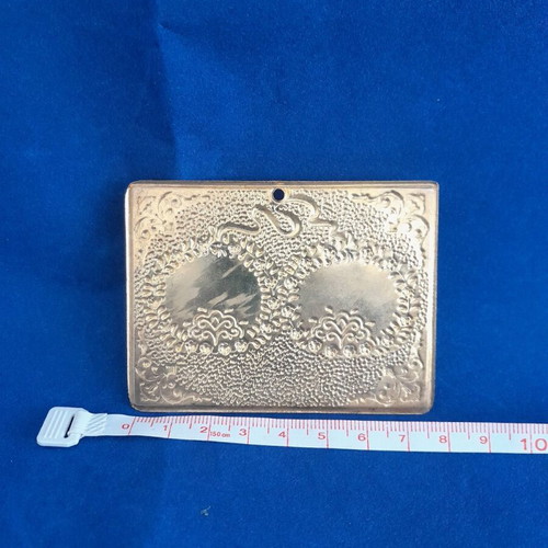 Gold-plated votive offering in excellent condition