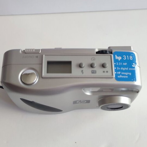 HP Photosmart 318 Vintage Digital Camera used, 2.3MP Retro Y2K