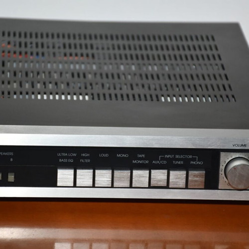 Uher VG832 integrated amplifier used with phono input