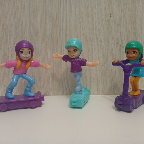 Mattel Polly Pocket Skateboard Skate Figure Set Burger King