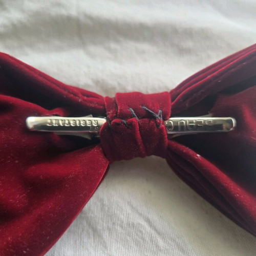 Velvet bow tie burgundy with clip used