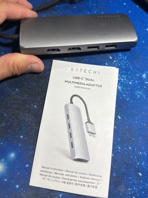Satechi Type-C Dual Multimedia Adapter for Macbook like new, silver