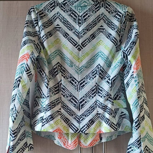 Cutie London Women's Medium Blazer - White with Multicolored Geometric Print