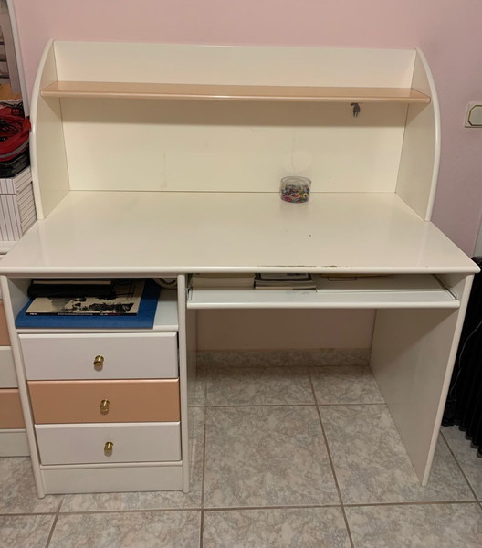 Γραφείο έπιπλο