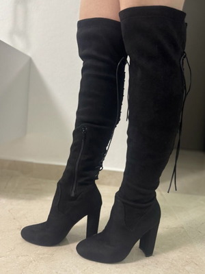 Women's black boots size 38 like new