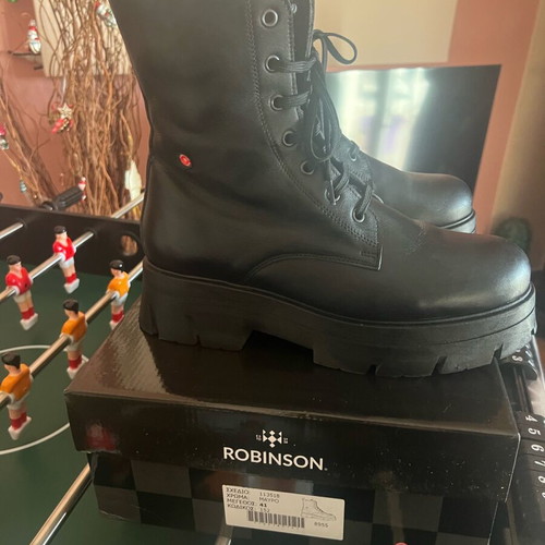 Robinson boots size 41 genuine leather like new, black