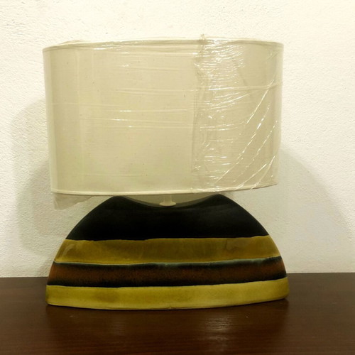 Lamp with elongated base new