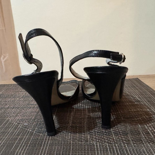 Nine West sandals used with damage on insole leather size 38