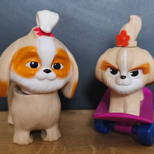 Daisy Dogs set of 2 from The Secret Life of Pets, like new