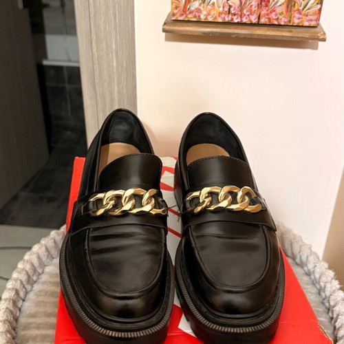 Loafers black H&M like new, size 39