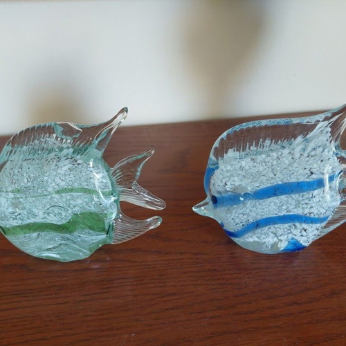 Decorative glass fish set of 2 like new with blue and green details