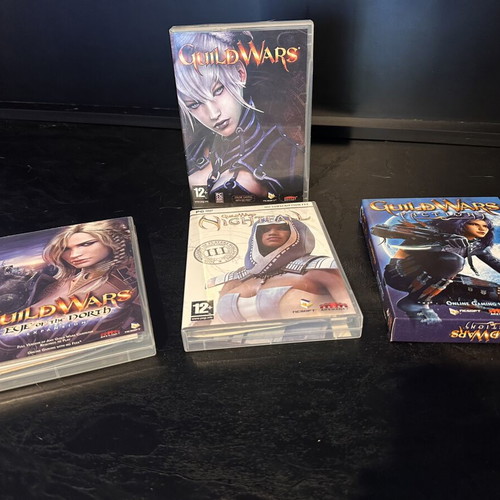 Guild Wars 1 with expansions PC game like new, full set of 4