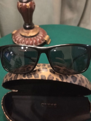 Guess Γυαλιά Ηλίου Unisex Μαύρο Κοκκάλινο Σκελετό και Μαύρο Ντεγκραντέ Φακό GU00169 01D σαν καινούργιο