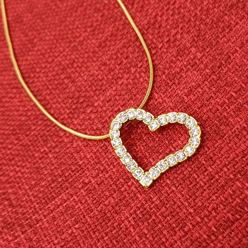 Heart Necklace with Strass like new, gold color