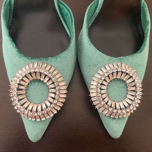 High-heeled shoes new, size 38, green with jewel