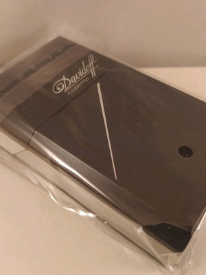 Davidoff metal case new