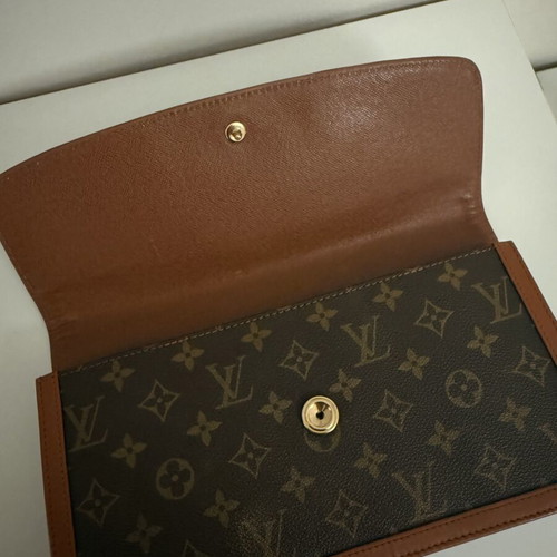 Louis Vuitton handbag like new, brown