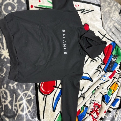 Balance hoodie size Medium like new, black sweatshirt
