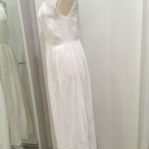 Massimo Dutti dress 100% cotton with embroidery, like new, size 38