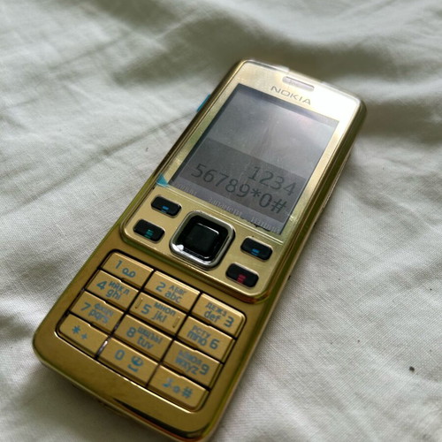 Nokia 6300 gold like new