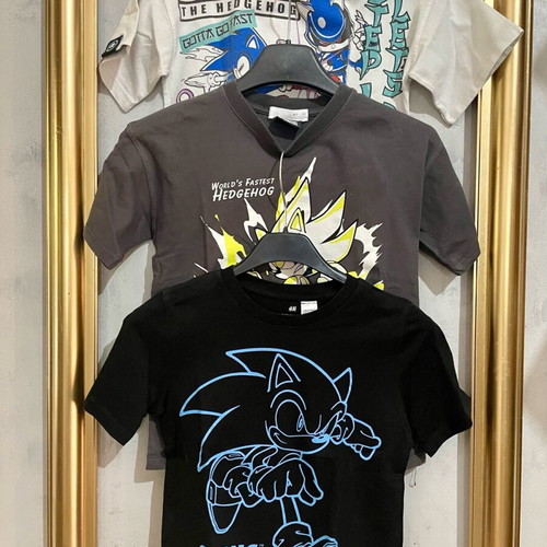 Sonic the Hedgehog t-shirt set of 3 like new for boys aged 6-7