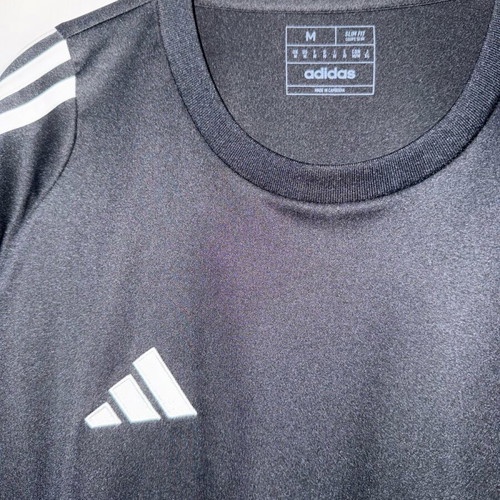 Adidas gym shirt size M like new, black