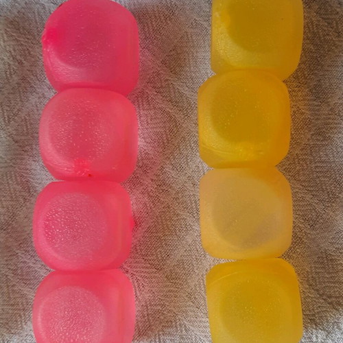 Plastic ice cubes new, set of 16, colorful
