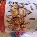 Tin box like new decorated for biscuits