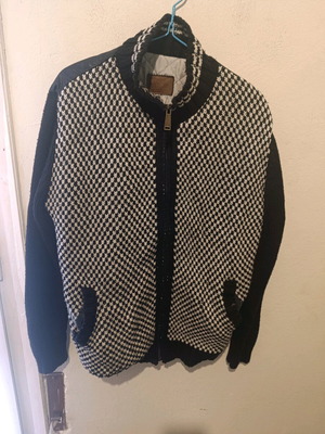 Roy Garage men's knitted cardigan L XL like new, black and white houndstooth