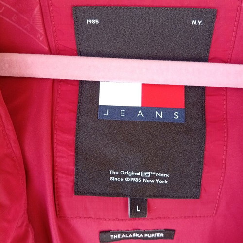 Tommy Jeans Alaska puffer men's size L like new, burgundy