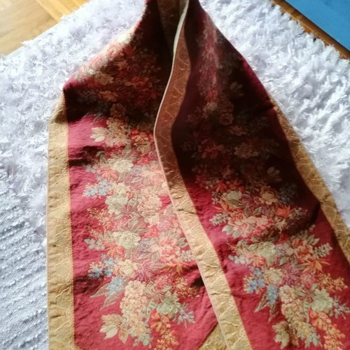 Table runner red large, 1.65 meters long new