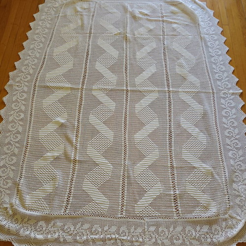 Handmade blanket 200x240 like new