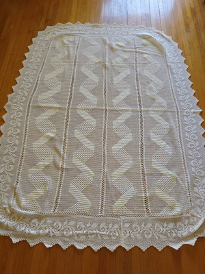 Handmade blanket 200x240 like new