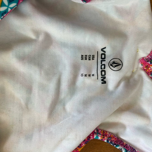 Volcom pink one-piece swimsuit size M like new