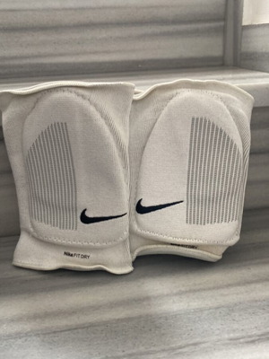 Nike Pro kids' white kneepads