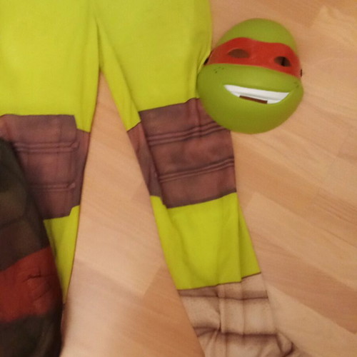 Teenage Mutant Ninja Turtles costume size 12-14 like new