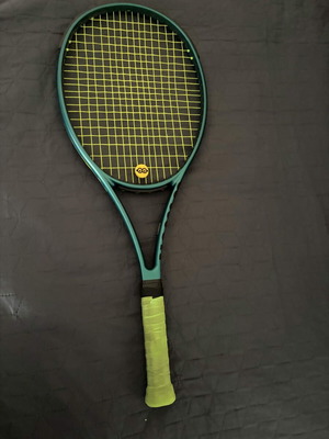 Wilson Blade 101L V9 tennis racket with custom strings and grip