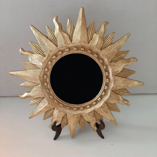 Vintage sun wall decor like new, resin, 32cm diameter