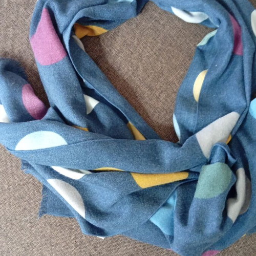 Scarf H&B 100% viscose like new, multicolor polka dots